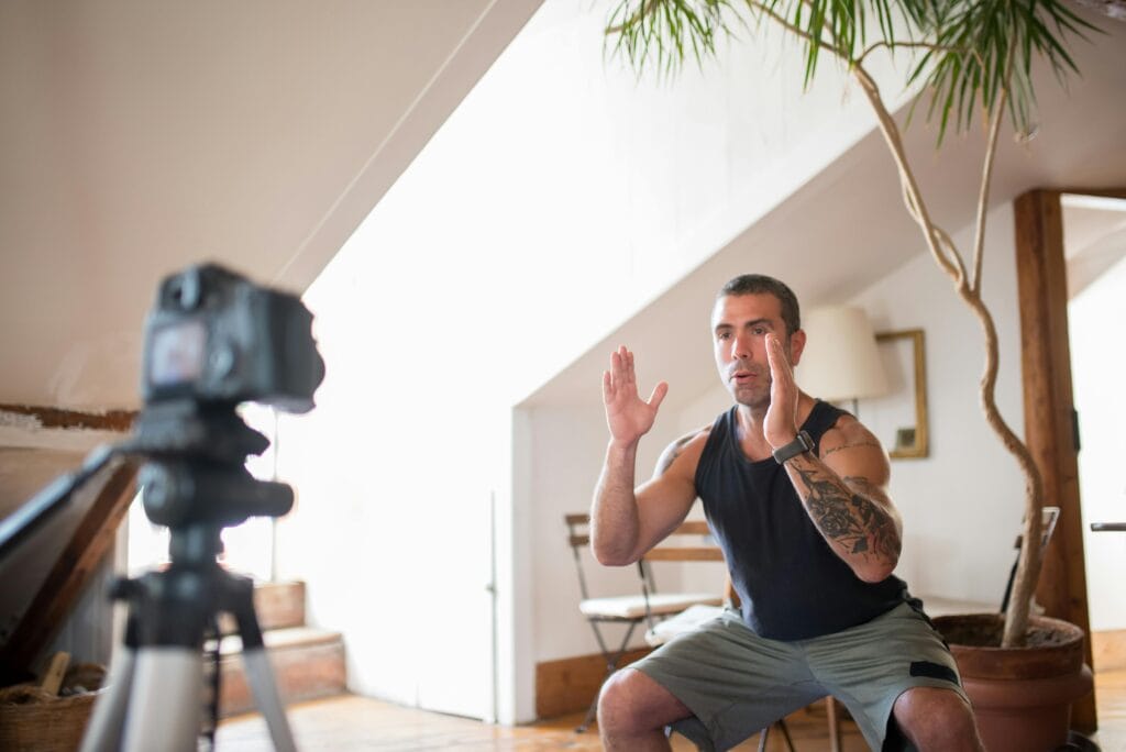 Man Do Squat